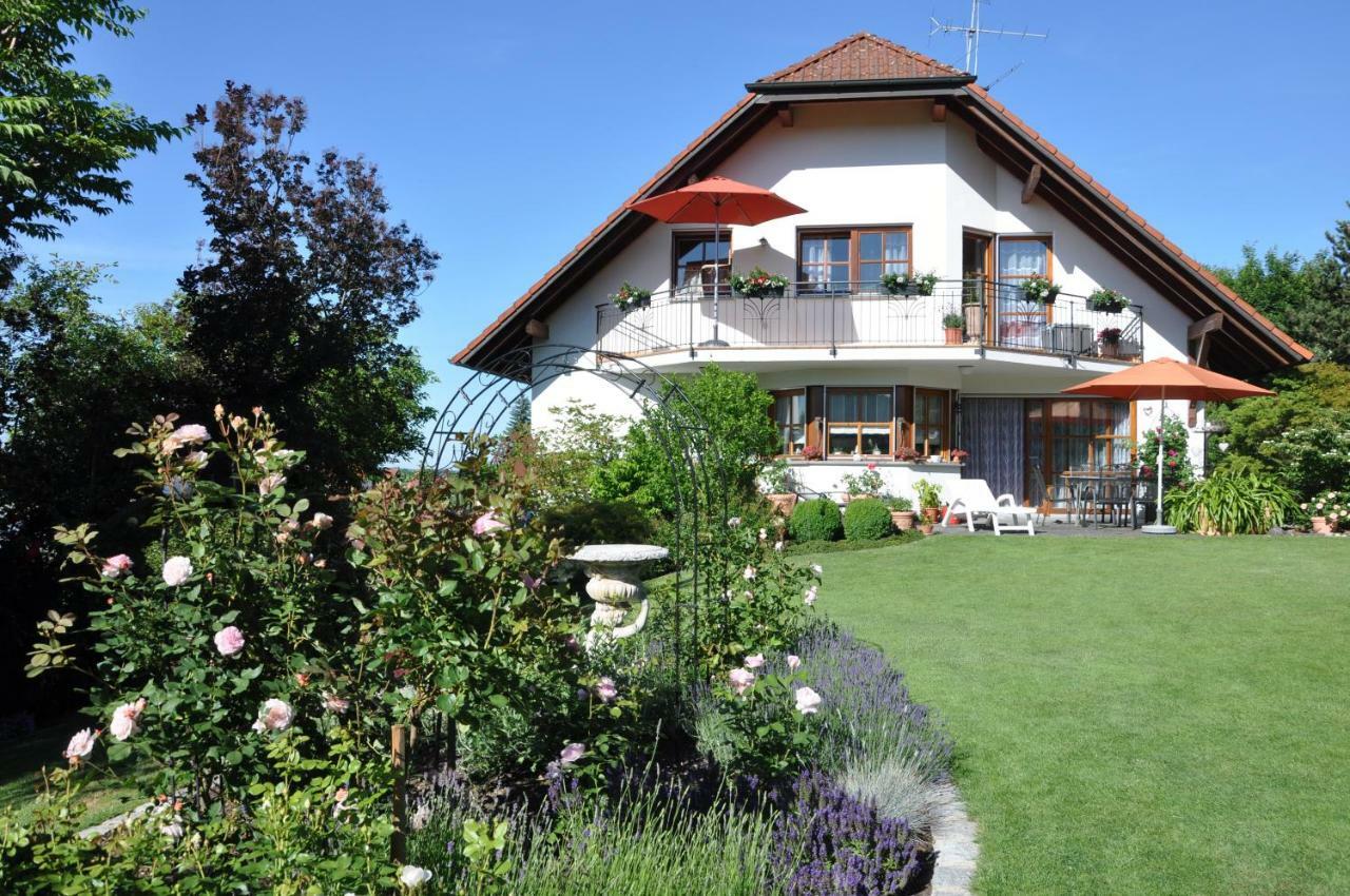 Ferienwohnung Im Rosengarten Ebenweiler Екстериор снимка
